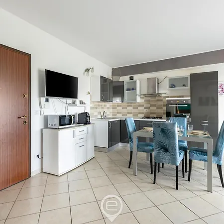 Eutychia Bright Alghero